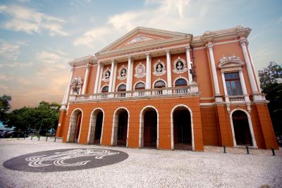 Secult inicia reforma no Theatro da Paz