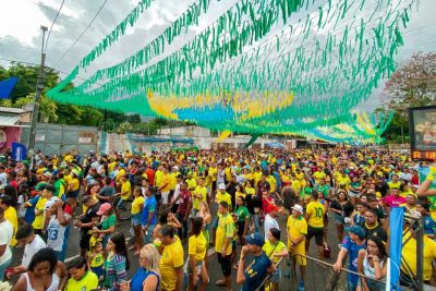 Com atrações ao vivo, Fun Fast da Copa reúne torcedores na orla de Icoaraci