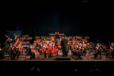 Uma noite virtuosa com a OSTP homenageando Antonio Del Claro e Gabriela Pace
