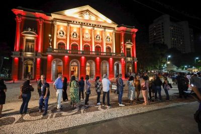 "Tom, Pará Belém" abre temporada de concertos da Amazônia Jazz Band no Theatro da Paz